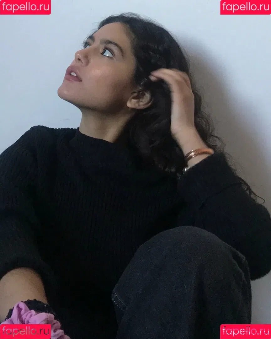 Isabel Neru Onlyfans Photo Gallery 