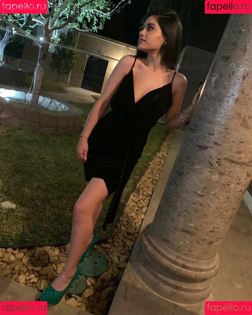 Isabel Neru Onlyfans Photo Gallery 