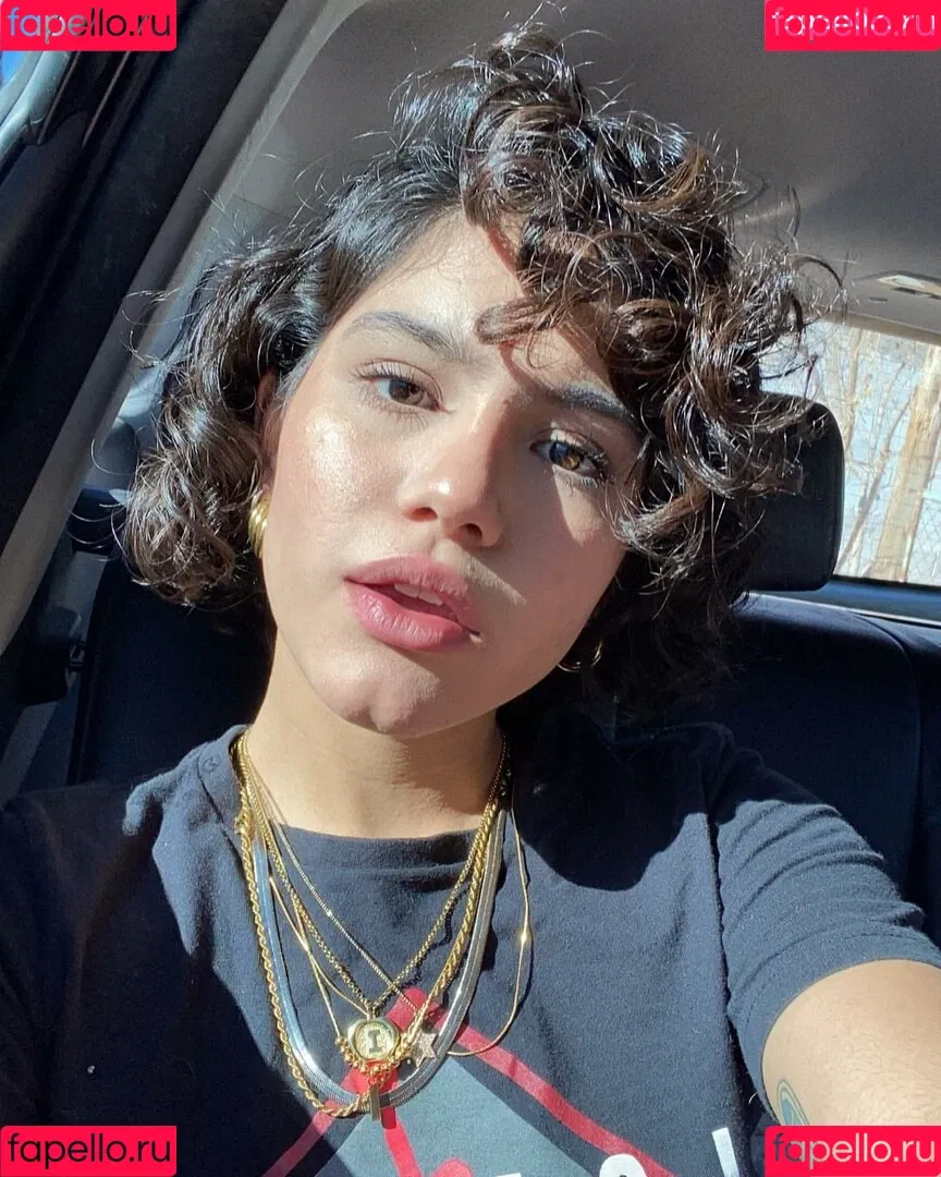 Isabel Neru Onlyfans Photo Gallery 