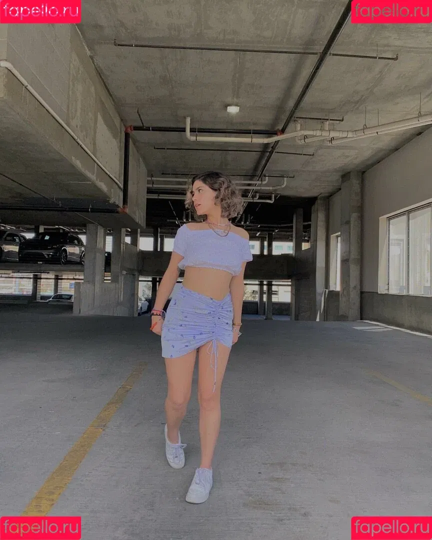Isabel Neru Onlyfans Photo Gallery 