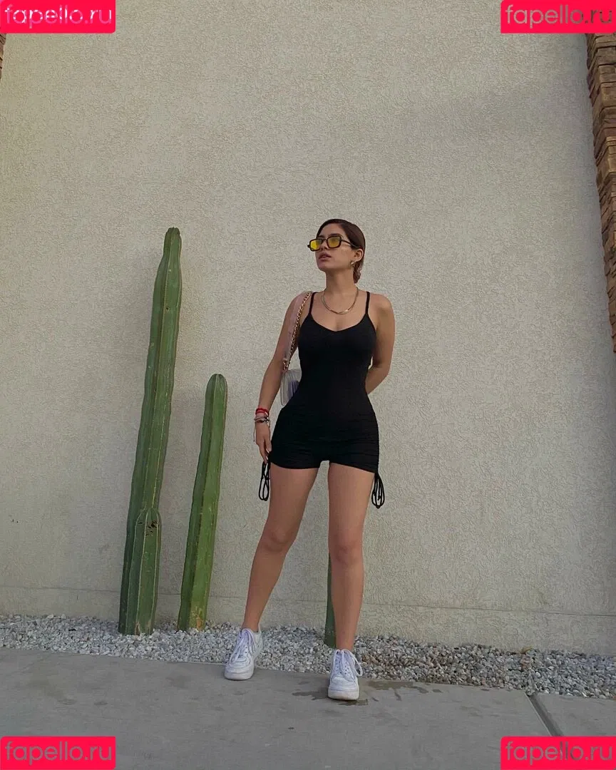 Isabel Neru Onlyfans Photo Gallery 