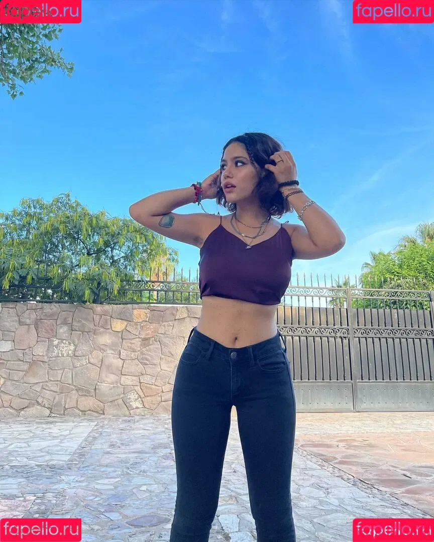 Isabel Neru Onlyfans Photo Gallery 