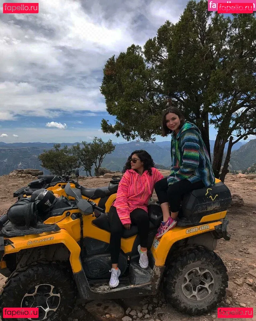 Isabel Neru Onlyfans Photo Gallery 