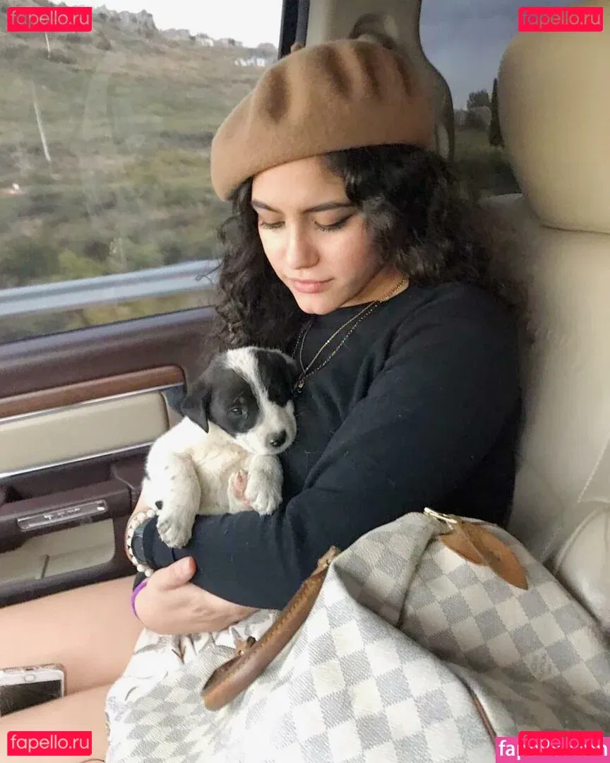 Isabel Neru Onlyfans Photo Gallery 