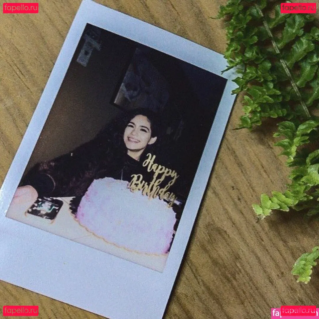 Isabel Neru Onlyfans Photo Gallery 