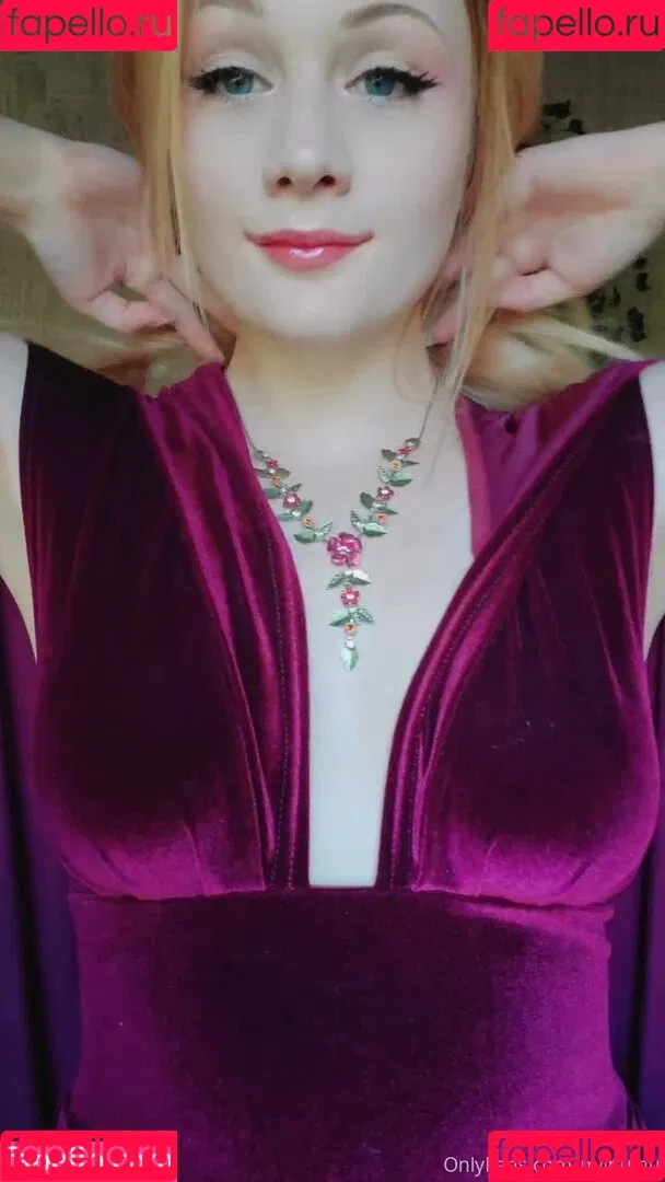Miinuinu Onlyfans Photo Gallery 