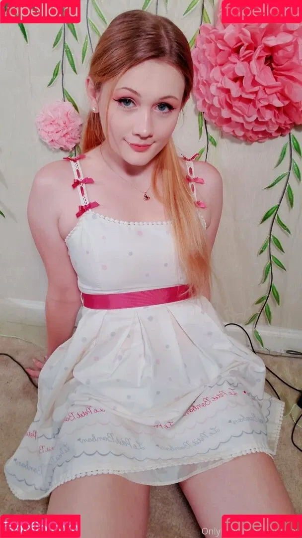 Miinuinu Onlyfans Photo Gallery 
