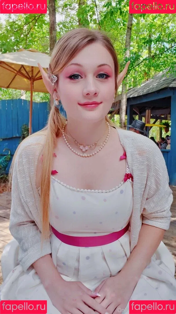 Miinuinu Onlyfans Photo Gallery 