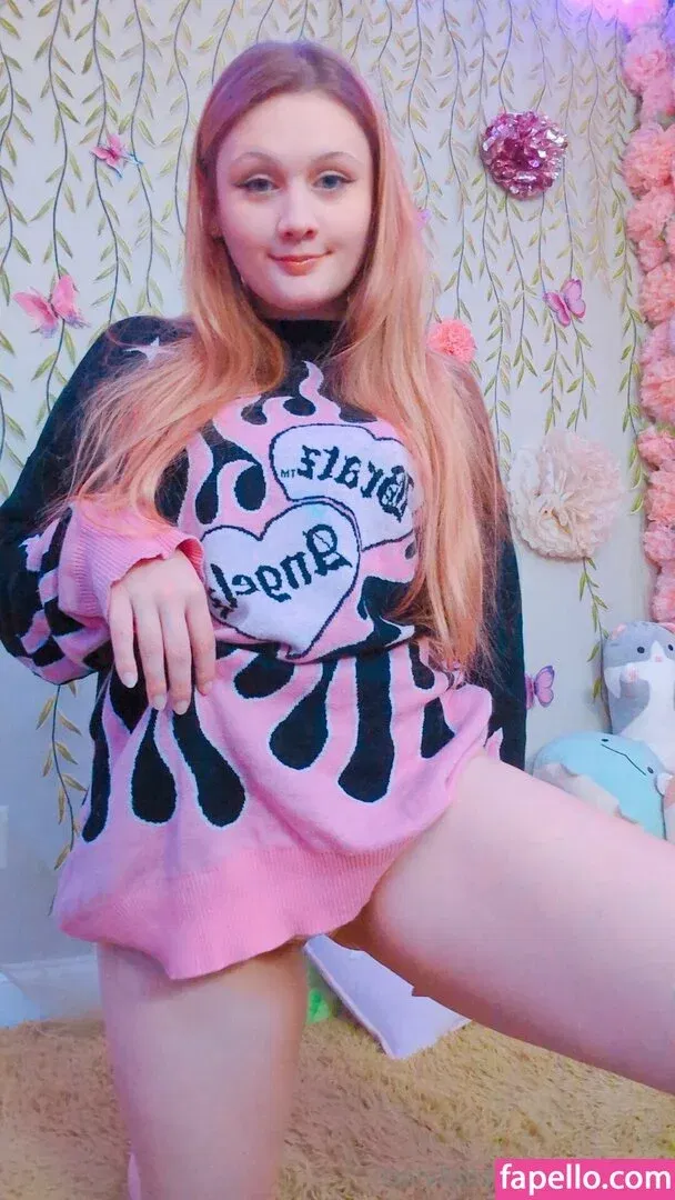 Miinuinu Onlyfans Photo Gallery 