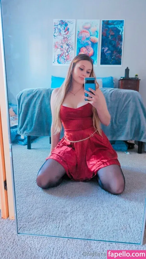 Miinuinu Onlyfans Photo Gallery 