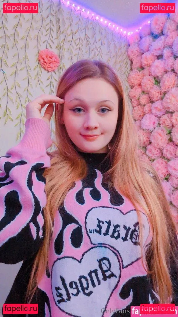 Miinuinu Onlyfans Photo Gallery 