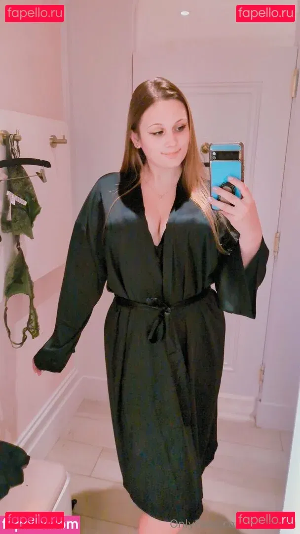 Miinuinu Onlyfans Photo Gallery 