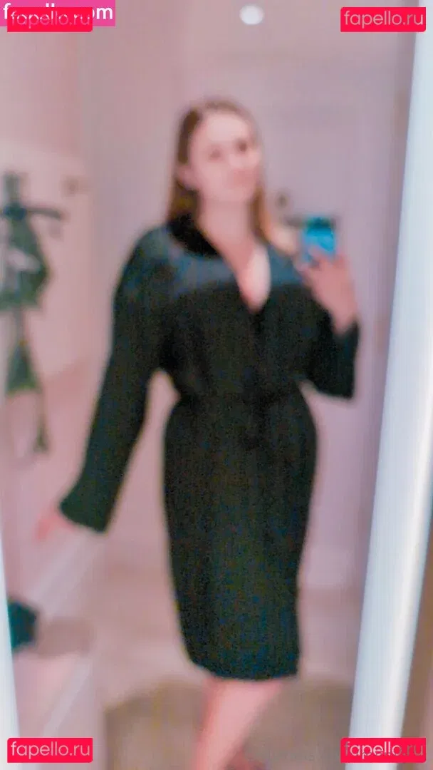 Miinuinu Onlyfans Photo Gallery 