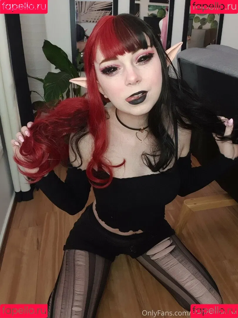 elefire_the_elf Onlyfans Photo Gallery 