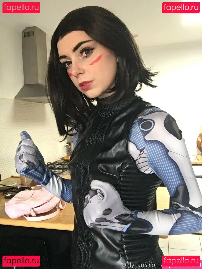 elefire_the_elf Onlyfans Photo Gallery 