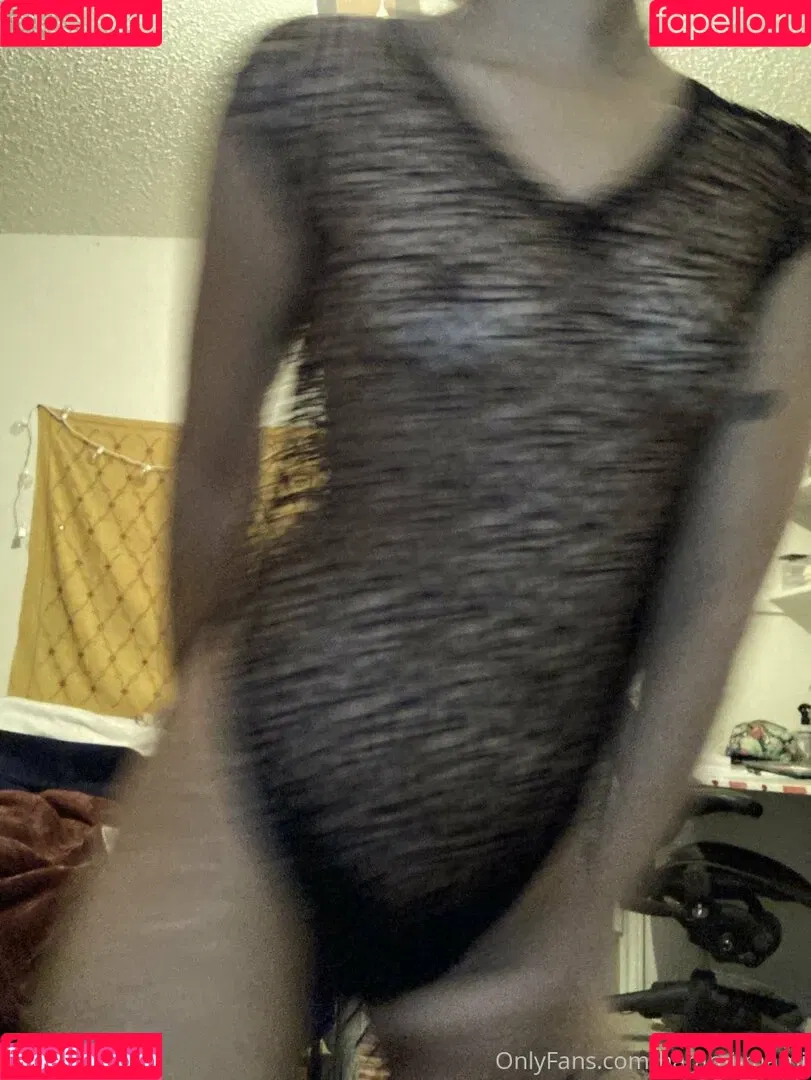 harami-mami Onlyfans Photo Gallery 