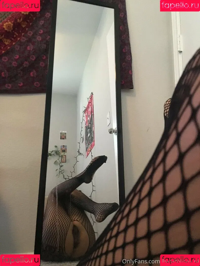 harami-mami Onlyfans Photo Gallery 