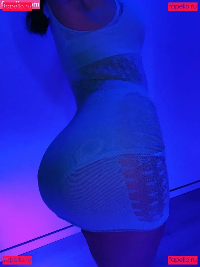 Nutellows Onlyfans Photo Gallery 