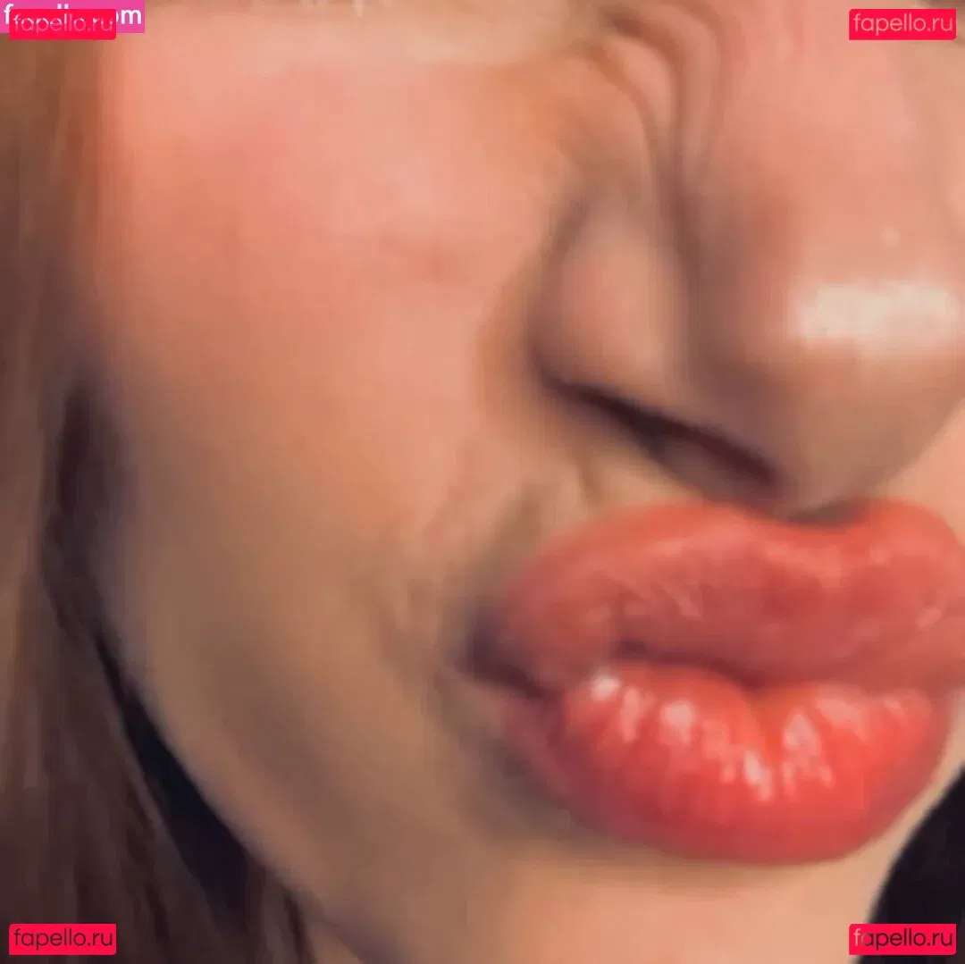 Nutellows Onlyfans Photo Gallery 