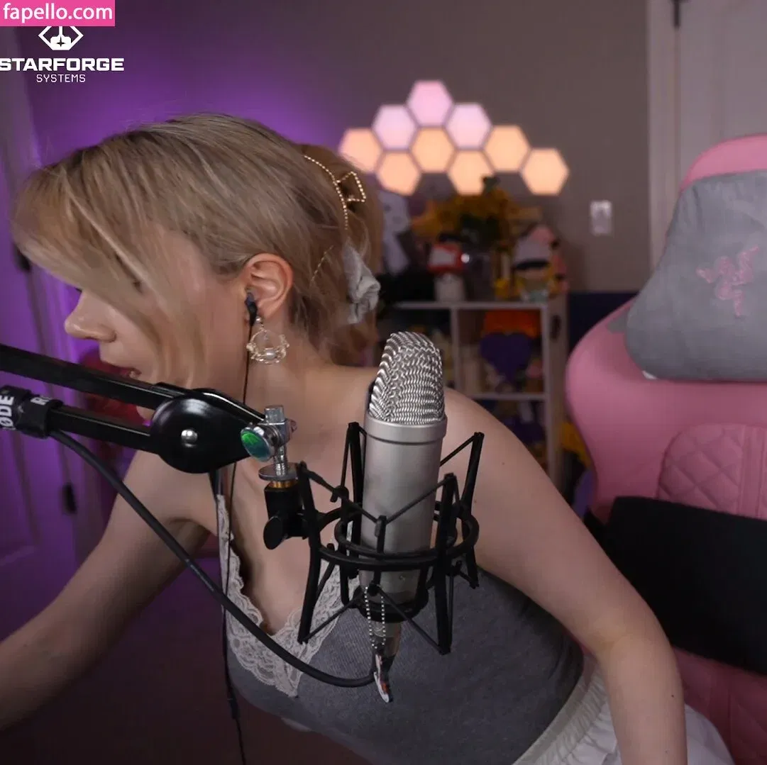 Dizzykitten Onlyfans Photo Gallery 