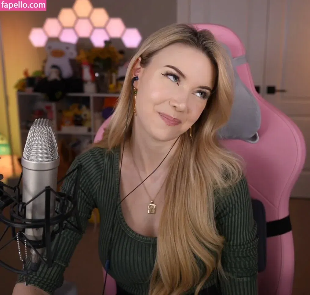 Dizzykitten Onlyfans Photo Gallery 