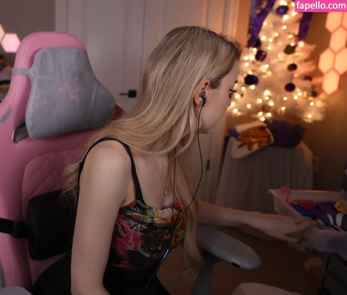 Dizzykitten Onlyfans Photo Gallery 