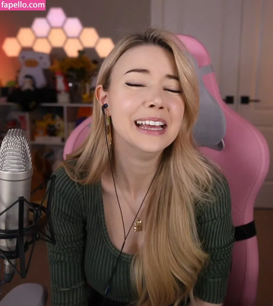 Dizzykitten Onlyfans Photo Gallery 