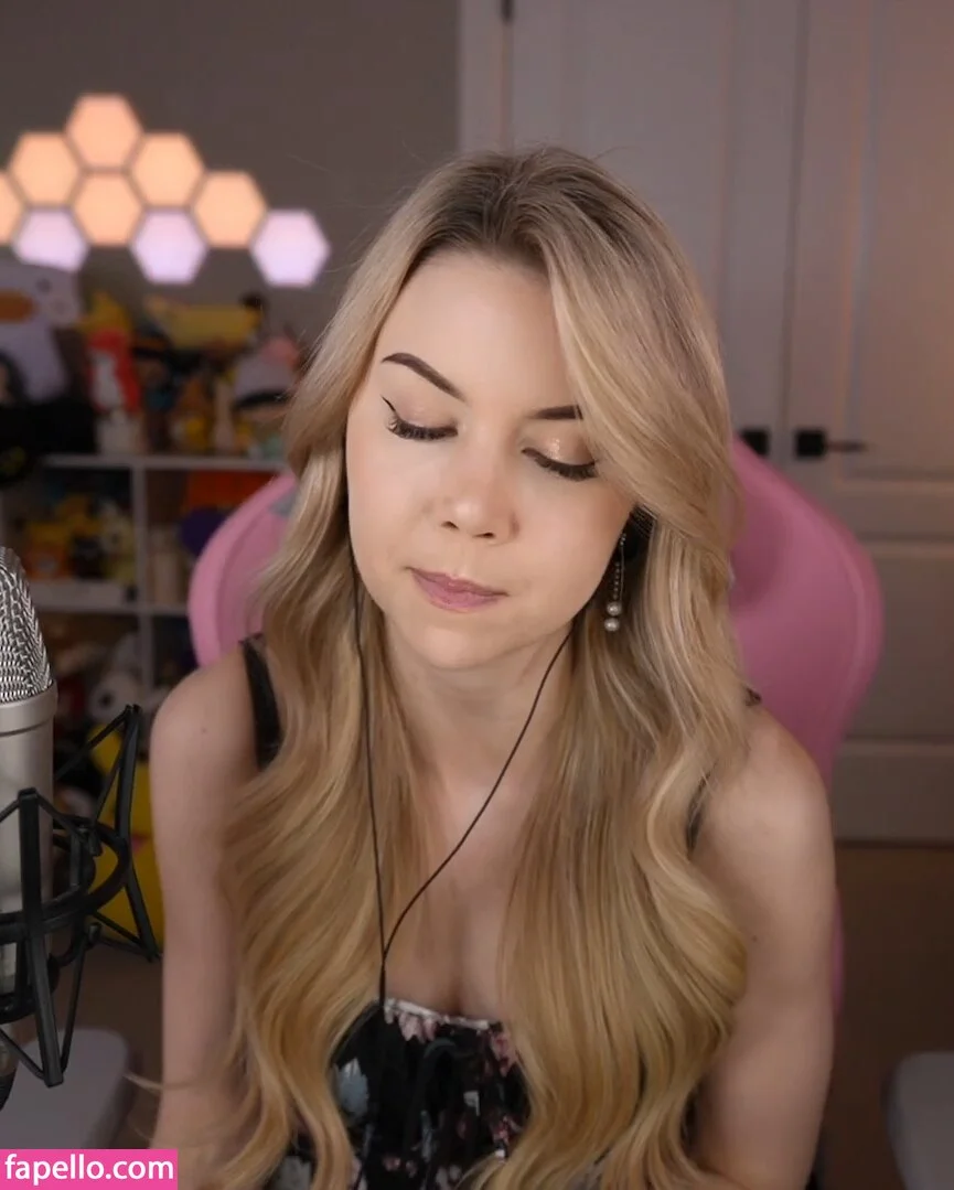 Dizzykitten Onlyfans Photo Gallery 