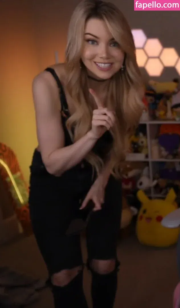 Dizzykitten Onlyfans Photo Gallery 