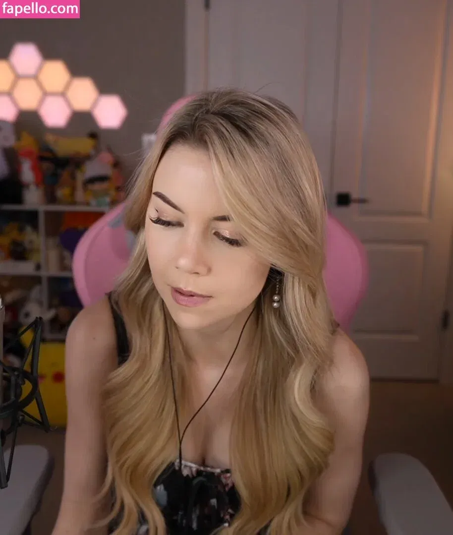 Dizzykitten Onlyfans Photo Gallery 