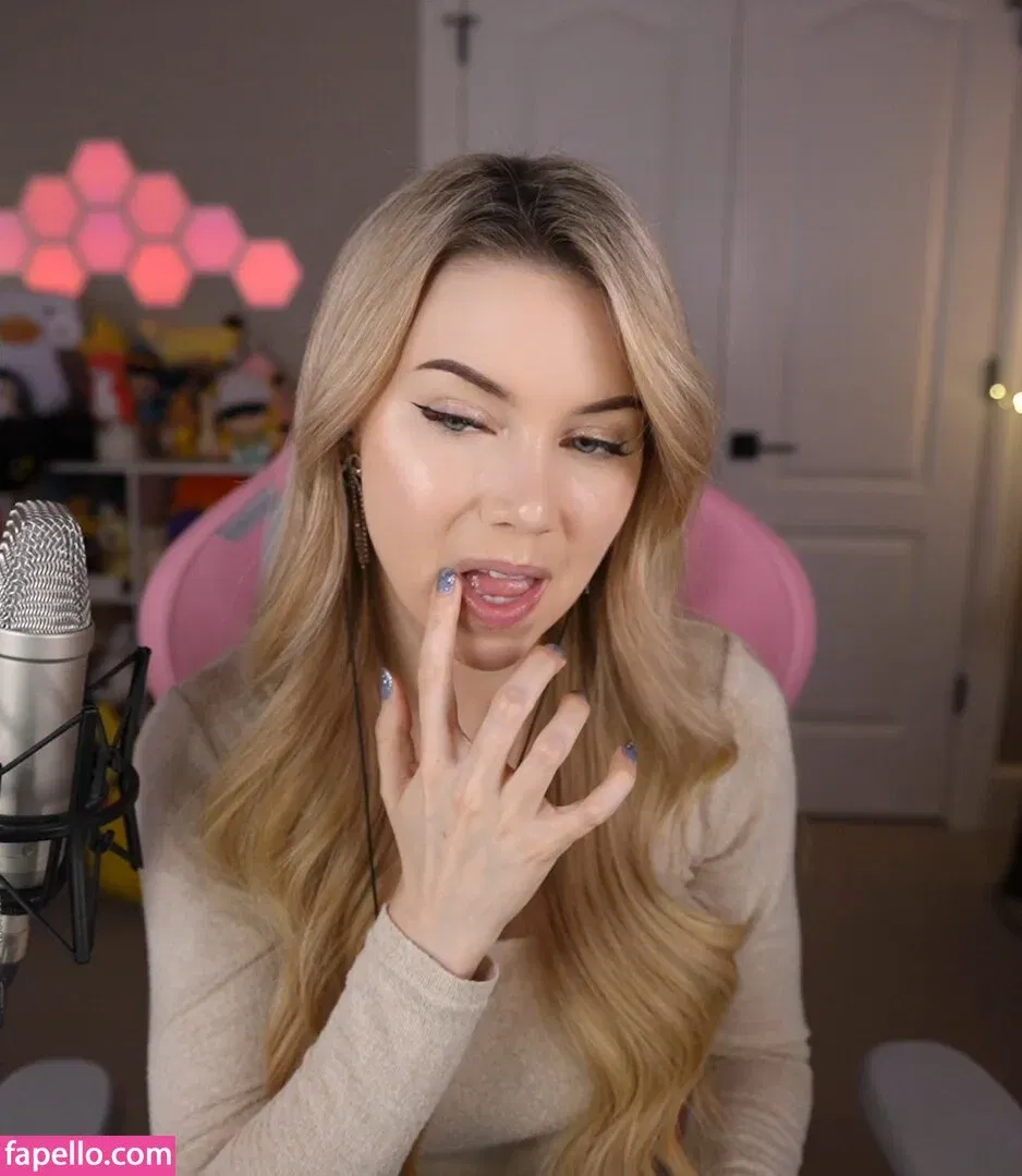 Dizzykitten Onlyfans Photo Gallery 