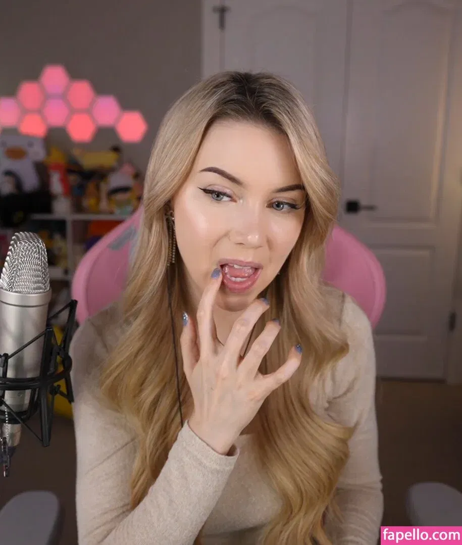 Dizzykitten Onlyfans Photo Gallery 