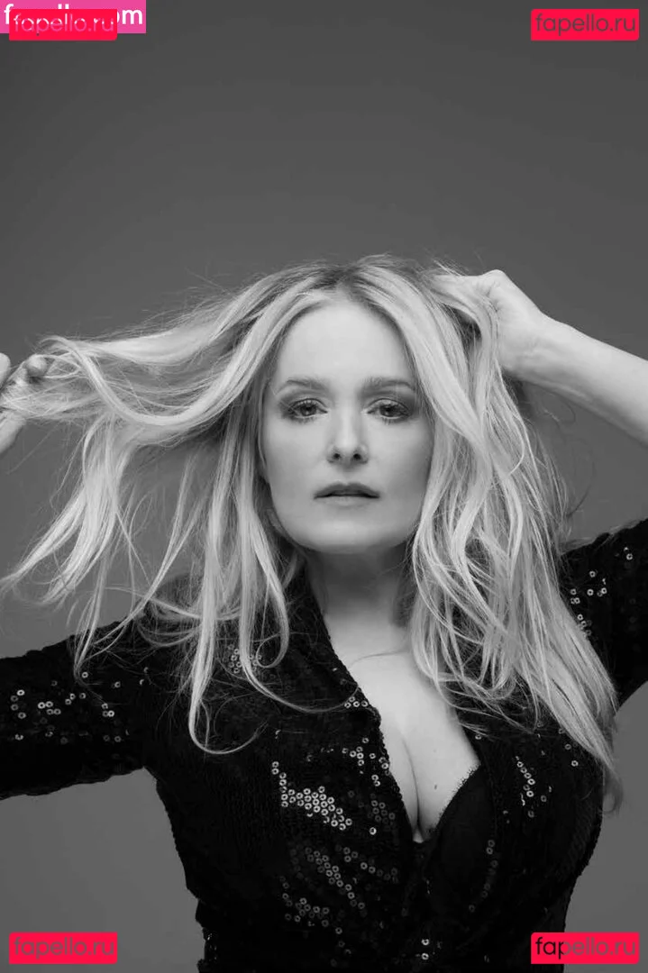 Luciana Vendramini Onlyfans Photo Gallery 