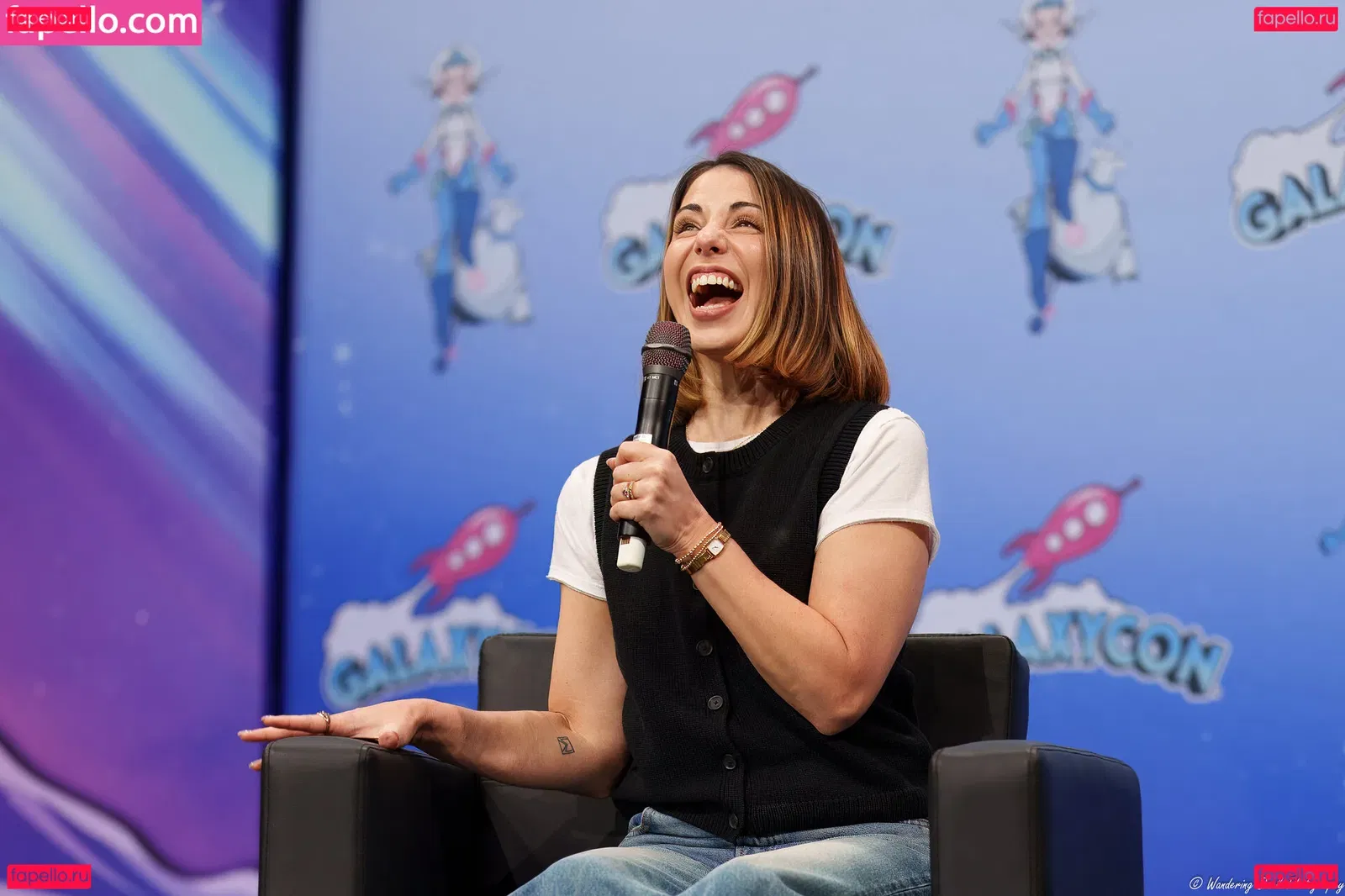 Laura Bailey Onlyfans Photo Gallery 