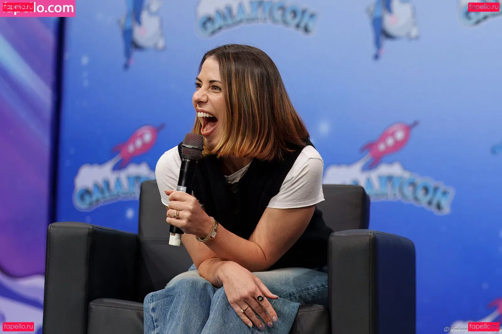 Laura Bailey Onlyfans Photo Gallery 