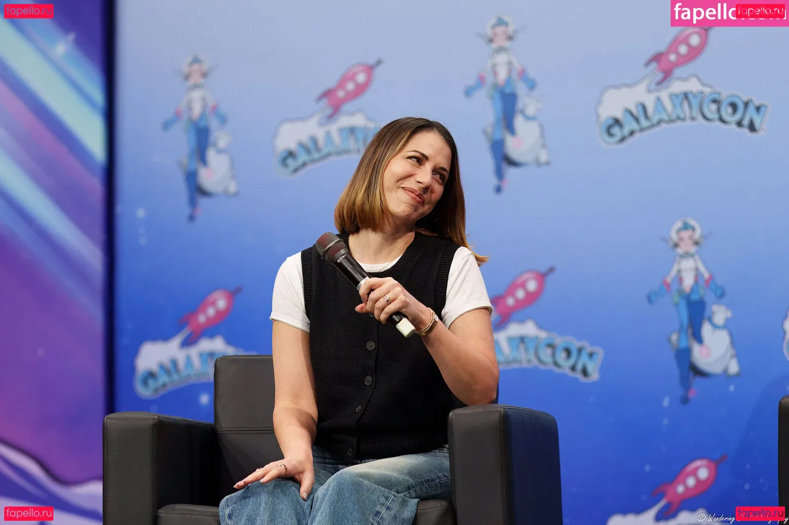 Laura Bailey Onlyfans Photo Gallery 