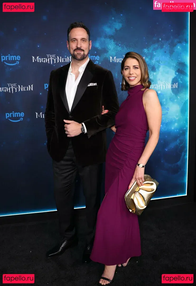 Laura Bailey Onlyfans Photo Gallery 