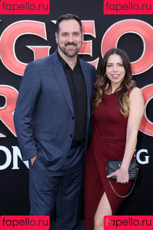 Laura Bailey Onlyfans Photo Gallery 