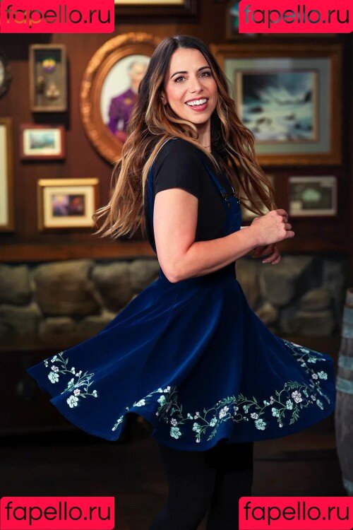 Laura Bailey Onlyfans Photo Gallery 