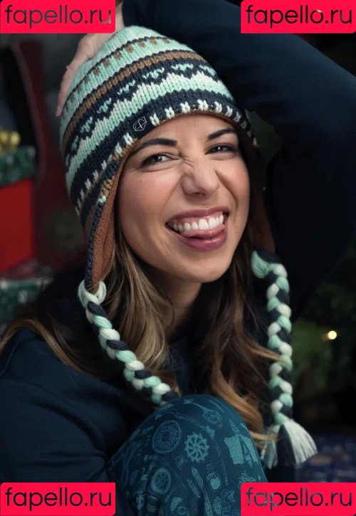 Laura Bailey Onlyfans Photo Gallery 