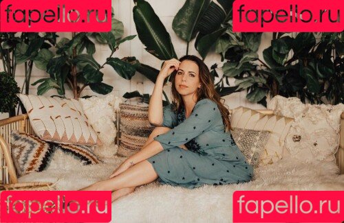 Laura Bailey Onlyfans Photo Gallery 