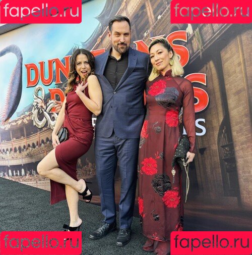 Laura Bailey Onlyfans Photo Gallery 