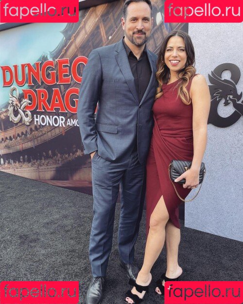 Laura Bailey Onlyfans Photo Gallery 