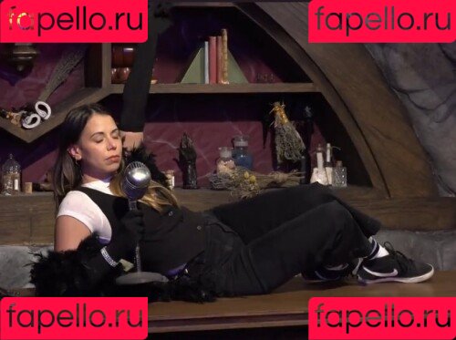 Laura Bailey Onlyfans Photo Gallery 