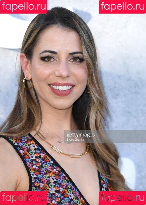 Laura Bailey Onlyfans Photo Gallery 