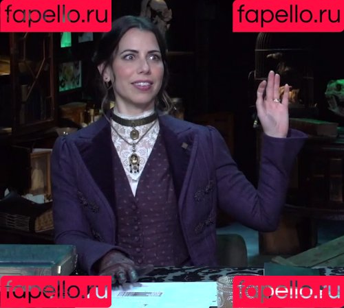 Laura Bailey Onlyfans Photo Gallery 