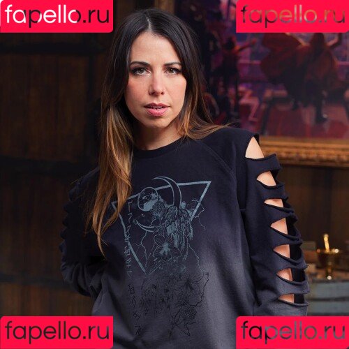 Laura Bailey Onlyfans Photo Gallery 