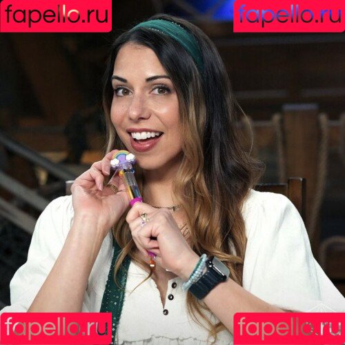 Laura Bailey Onlyfans Photo Gallery 