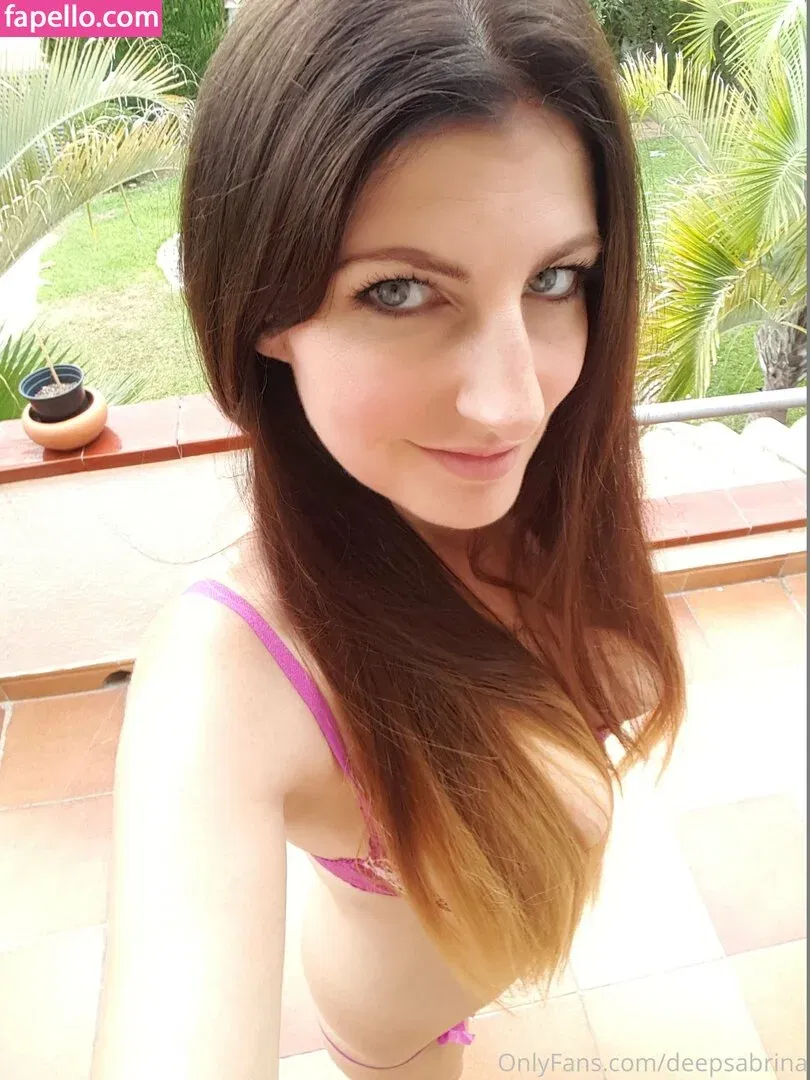 deepsabrina Onlyfans Photo Gallery 