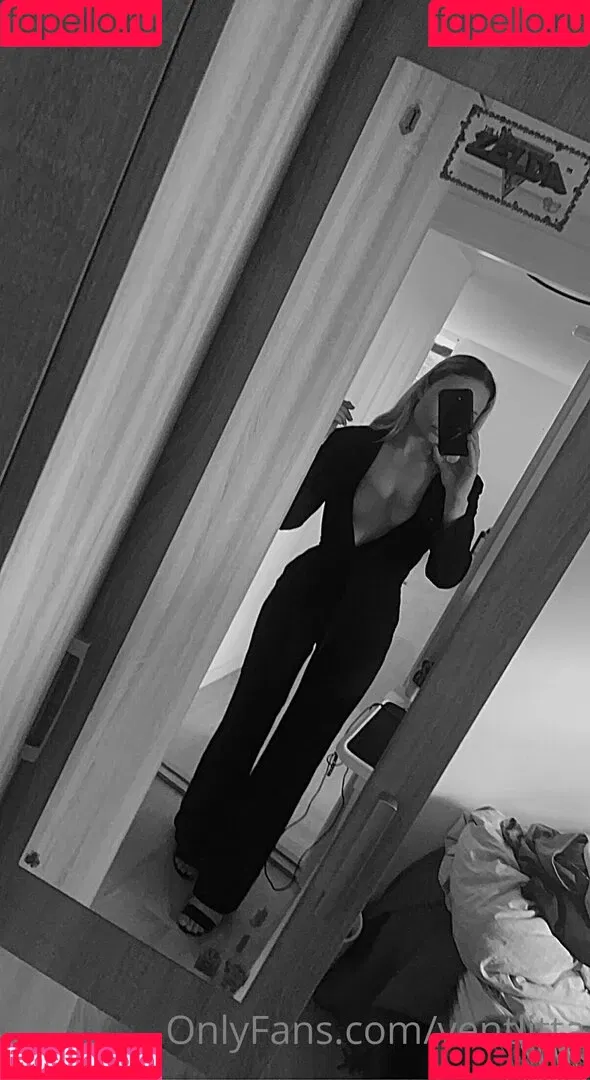 ventlitta Onlyfans Photo Gallery 